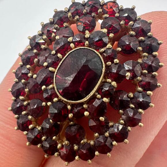 Antique signed solid 9kt gold genuine pyrope bohemian garnets brooch pin 6.39g - Picture 6 of 12